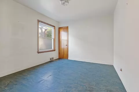 Bedroom - 8550 S Jeffery Blvd, Chicago, IL 60617 photo 2 of 4