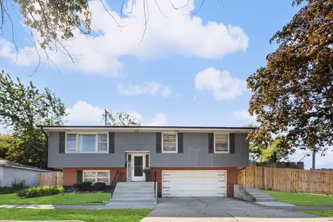 2635 W 94th Pl, Evergreen Park, IL 60805