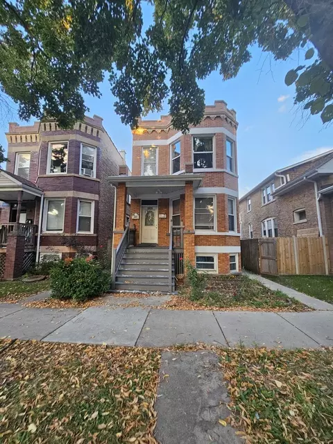 3925 N Saint Louis Ave, Chicago, IL 60618