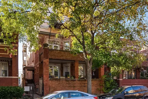 912 N Oakley Blvd #2, Chicago, IL 60622