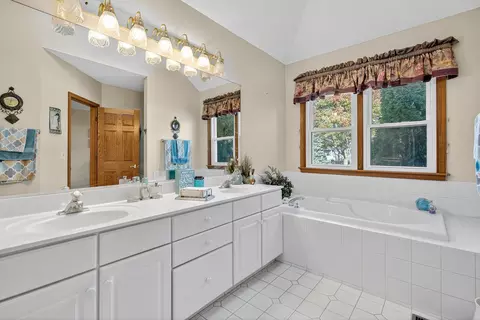 3610 Lakeview Dr, Algonquin, IL 60102 photo 16
