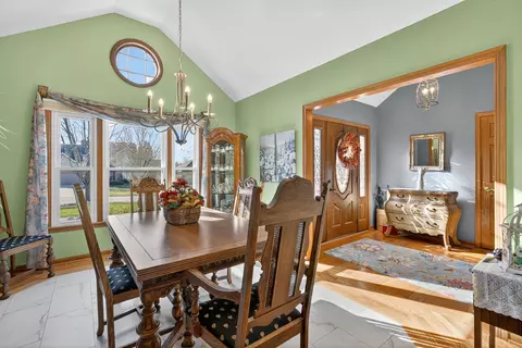 3610 Lakeview Dr, Algonquin, IL 60102 photo 9