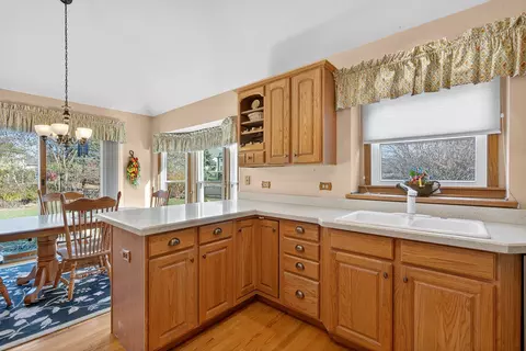 3610 Lakeview Dr, Algonquin, IL 60102 photo 7
