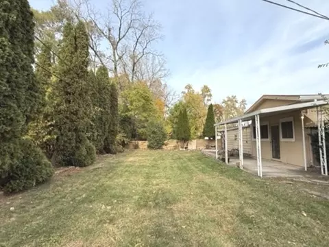 Exterior - 2732 Circle Dr, Markham, IL 60428 photo 4 of 4