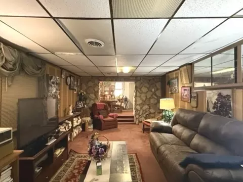 Living - 2732 Circle Dr, Markham, IL 60428 photo 5 of 5