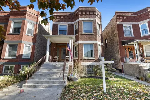 2429 S 56th Ct, Cicero, IL 60804