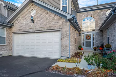 615 Kresswood Dr #615, Mchenry, IL 60050