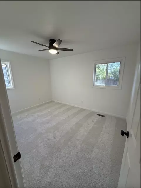 Bedroom - 1309 Maplepark Dr, Champaign, IL 61821 photo 3 of 7