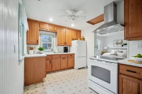 Kitchen - 215 Second St, Elgin, IL 60123 photo 1 of 1