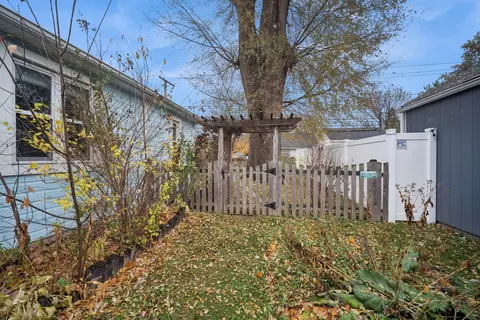 Exterior - 215 Second St, Elgin, IL 60123 photo 8 of 8