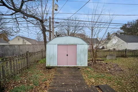 Exterior - 215 Second St, Elgin, IL 60123 photo 4 of 8