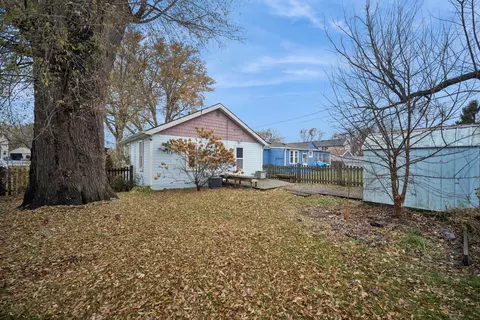 Exterior - 215 Second St, Elgin, IL 60123 photo 7 of 8
