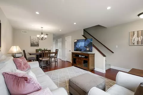 Living - 17438 W Walnut Ln, Gurnee, IL 60031 photo 2 of 3