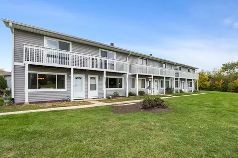 Other - 17438 W Walnut Ln, Gurnee, IL 60031 photo 4 of 5