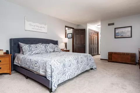 Bedroom - 11948 Southgate Rd, Roscoe, IL 61073 photo 3 of 7