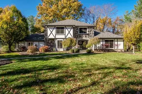11948 Southgate Rd, Roscoe, IL 61073