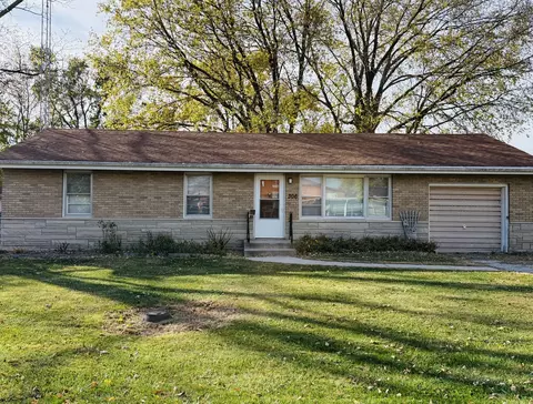 Exterior - 306 N 7th St, Cornell, IL 61319 photo 3 of 3