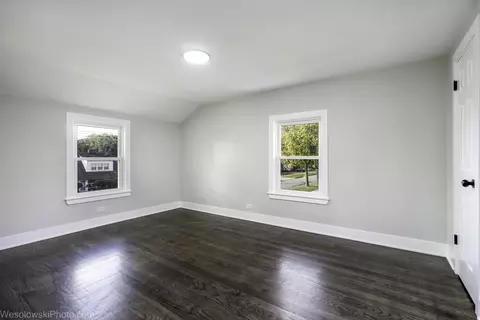 Bedroom - 4247 Anna Ave, Lyons, IL 60534 photo 1 of 5
