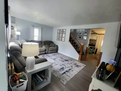 Living - 623 S Yates Ave, Kankakee, IL 60901 photo 1 of 2