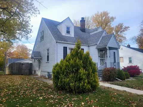 Exterior - 623 S Yates Ave, Kankakee, IL 60901 photo 3 of 5