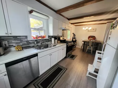Kitchen - 623 S Yates Ave, Kankakee, IL 60901 photo 2 of 2