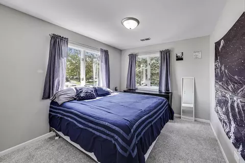 Bedroom - 3600 Owl Dr, Rolling Meadows, IL 60008 photo 2 of 2
