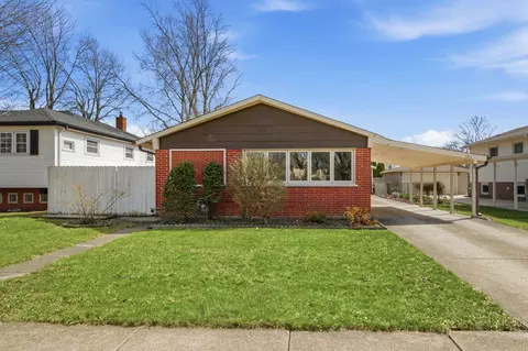 5017 W 101st St, Oak Lawn, IL 60453