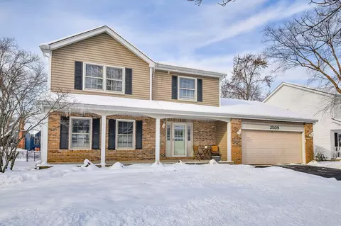 2509 Brockton Cir, Naperville, IL 60565
