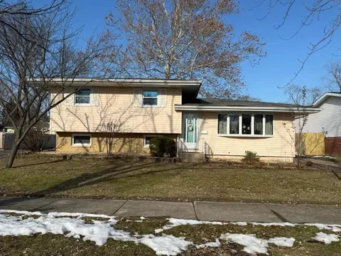 2950 188th Pl, Lansing, IL 60438
