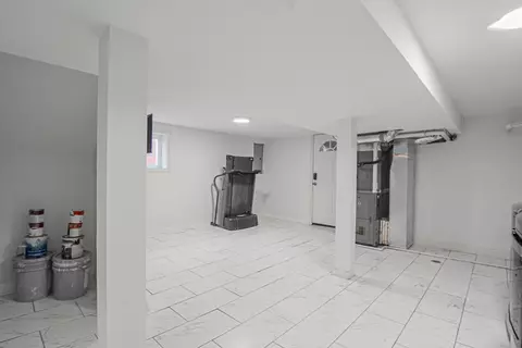 Entry Way - Undisclosed, Chicago, IL 60641 photo 1 of 1