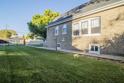 Exterior - Undisclosed, Chicago, IL 60641 photo 5 of 7