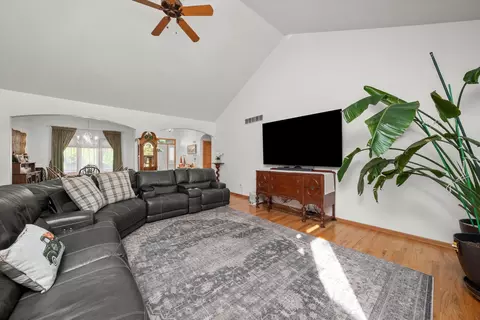 11421 192nd St, Mokena, IL 60448 photo 5
