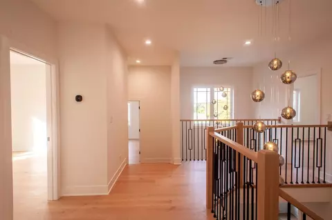 Entry Way - 515 E Wilson Ave, Lombard, IL 60148 photo 3 of 3
