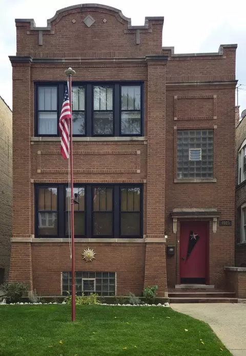 4925 N Kentucky Ave, Chicago, IL 60630