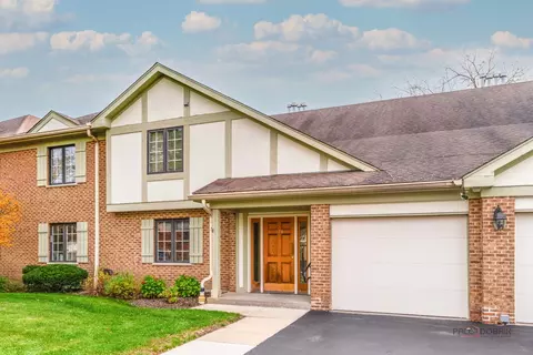 970 Ivy Ln #C, Deerfield, IL 60015