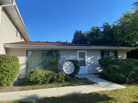 13 Eastham Ct #13, Schaumburg, IL 60193