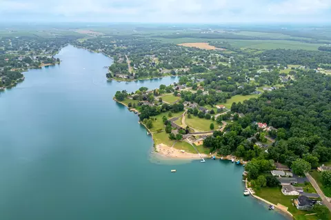View/Area - 1506 Pier Dr, Davis, IL 61019 photo 9 of 11