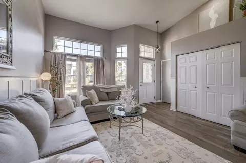 Entry Way - 2107 Ashbrook Ct, Plainfield, IL 60586 photo 1 of 2