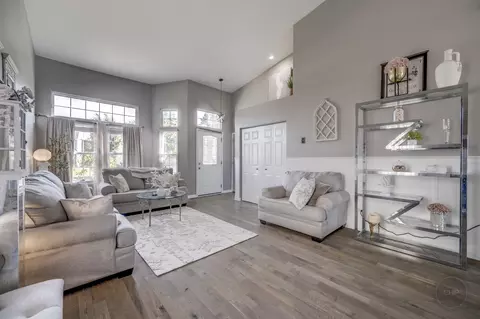 Living - 2107 Ashbrook Ct, Plainfield, IL 60586 photo 3 of 8