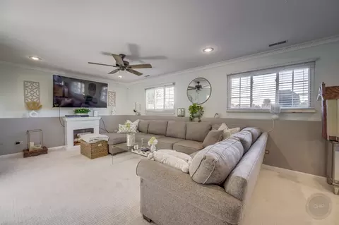 Living - 2107 Ashbrook Ct, Plainfield, IL 60586 photo 5 of 8