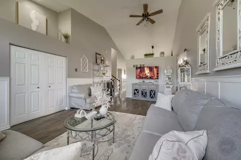 Living - 2107 Ashbrook Ct, Plainfield, IL 60586 photo 1 of 8