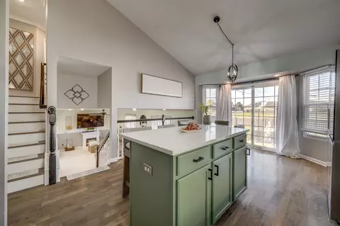 Kitchen - 2107 Ashbrook Ct, Plainfield, IL 60586 photo 2 of 5