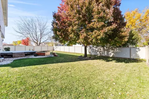 7005 Manchester Dr, Plainfield, IL 60544 photo 4