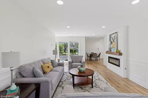 Living - 20534 Arcadian Dr, Olympia Fields, IL 60461 photo 3 of 3