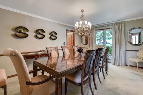 Dining - 107 Stirrup Ln, Burr Ridge, IL 60527 photo 2 of 3