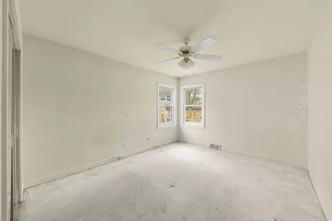 Bedroom - 8950 Ewing Ave, Evanston, IL 60203 photo 1 of 4