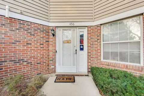 456 W Happfield Dr #9CL, Arlington Heights, IL 60004