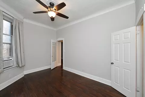 Bedroom - 618 E 50th Pl, Chicago, IL 60615 photo 2 of 6