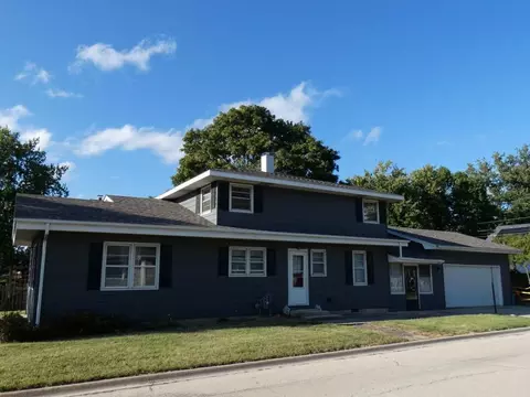 2300 Greengold St, Crest Hill, IL 60403