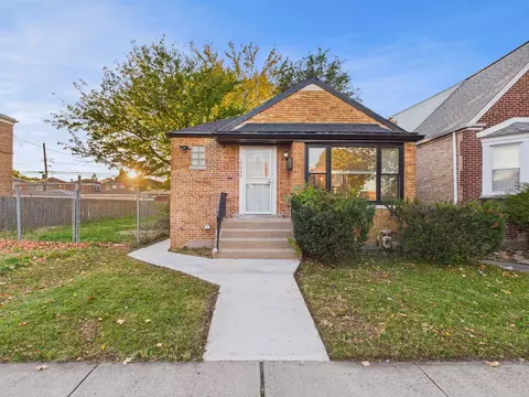 10036 S Saint Lawrence Ave, Chicago, IL 60628